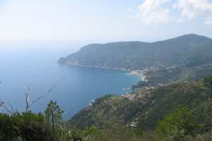 Xtrallusion photo library of independent, self-guided walking and sightseeing holidays in Italy. Pictures, images, photos and photographs taken along the way of this 1-day walking itinerary, to give you a visual impression of the day's walk.